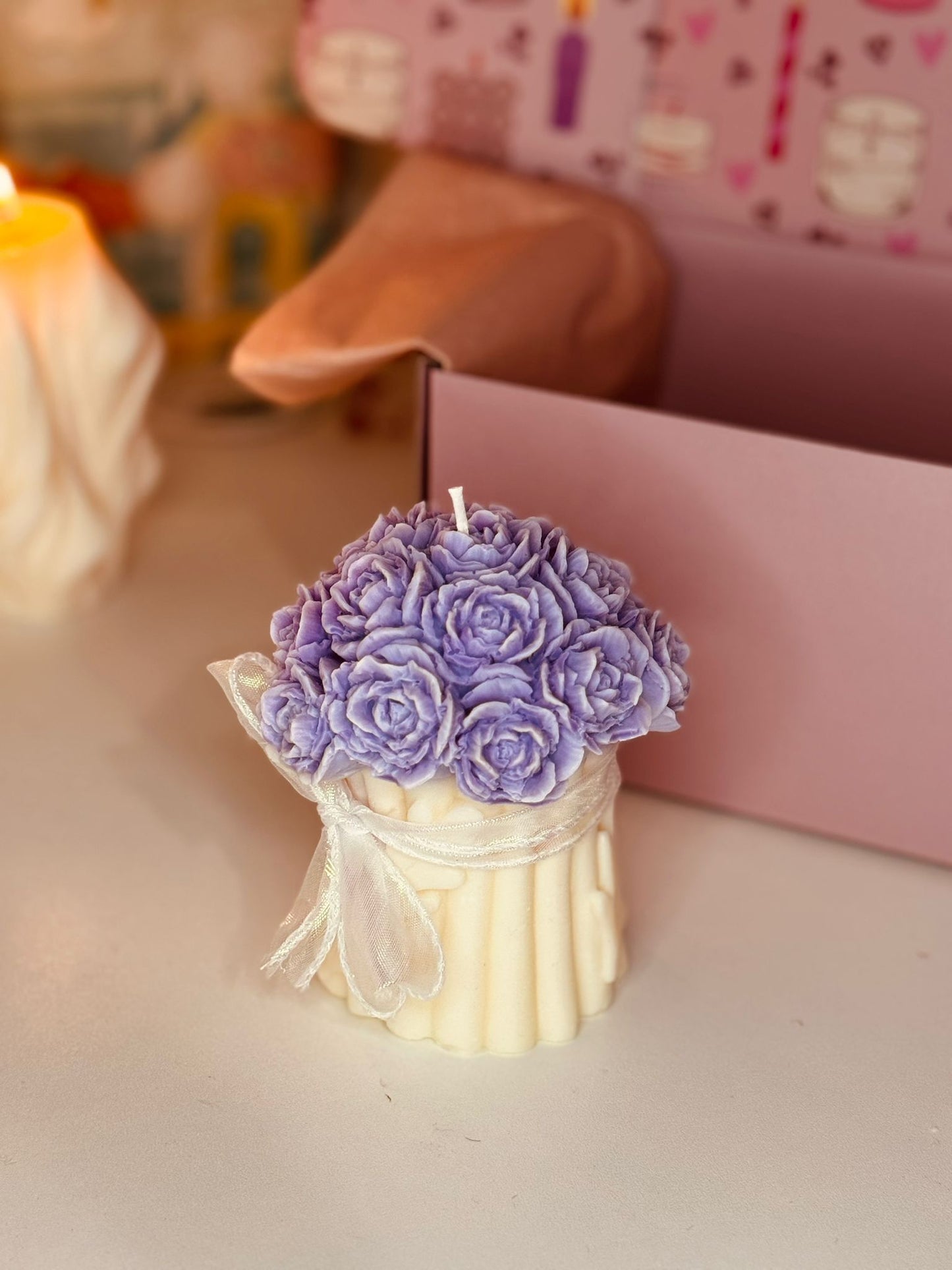 Flower bouquet candle